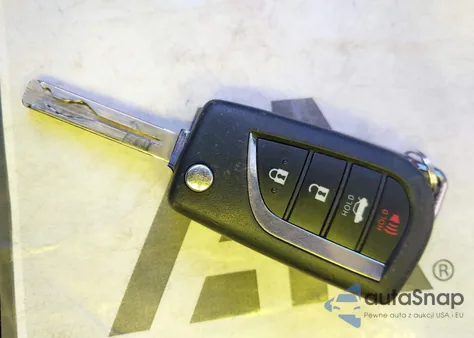 2020 Toyota Corolla Le z USA, uszkodzony, nr VIN 5YFEPRAE8LP130005